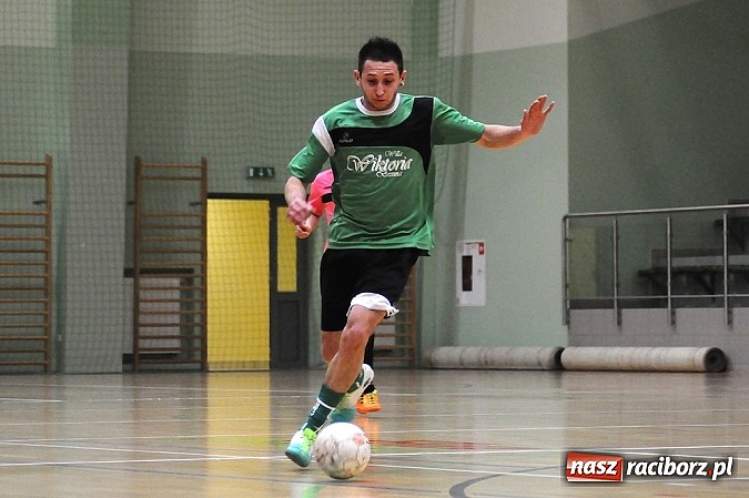 Zdjęcie w galerii na portalu naszraciborz.pl: Wychylylybymy wygrywają w hicie weekendu wiadomości z regionu