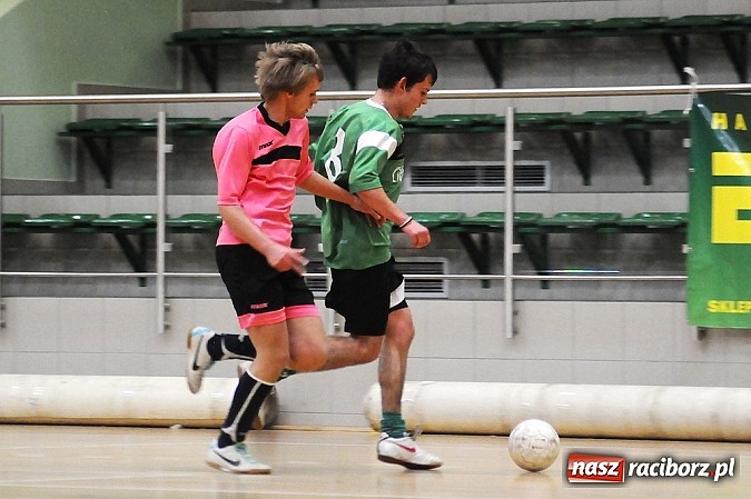 Zdjęcie w galerii na portalu naszraciborz.pl: Wychylylybymy wygrywają w hicie weekendu wiadomości z regionu