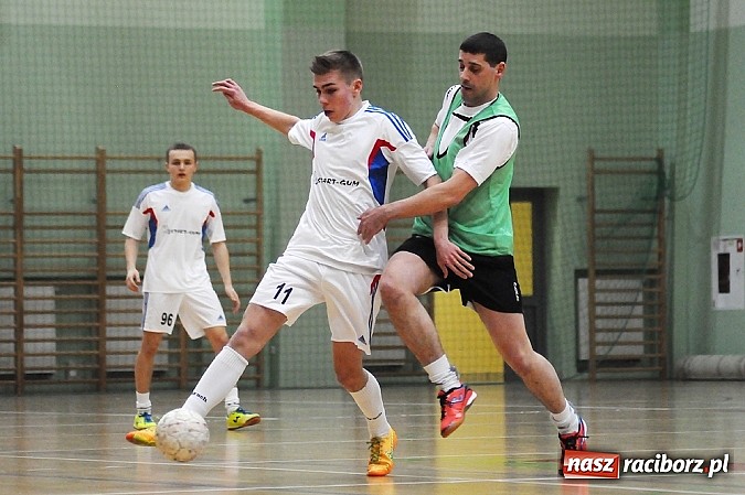 Zdjęcie w galerii na portalu naszraciborz.pl: Wychylylybymy wygrywają w hicie weekendu wiadomości z regionu