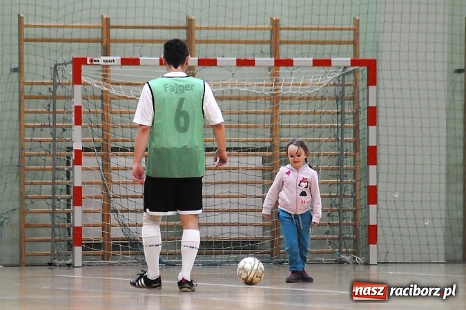 Zdjęcie w galerii na portalu naszraciborz.pl: Wychylylybymy wygrywają w hicie weekendu wiadomości z regionu