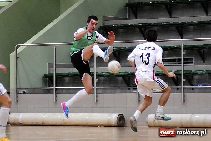 Zdjęcie w galerii na portalu naszraciborz.pl: Wychylylybymy wygrywają w hicie weekendu wiadomości z regionu