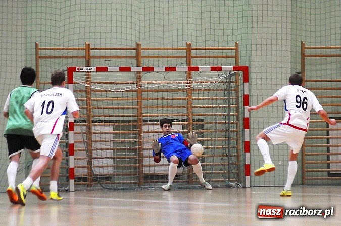 Zdjęcie w galerii na portalu naszraciborz.pl: Wychylylybymy wygrywają w hicie weekendu wiadomości z regionu