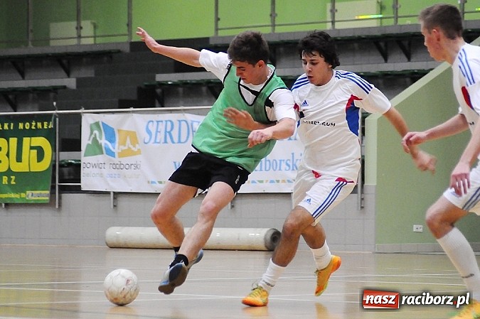 Zdjęcie w galerii na portalu naszraciborz.pl: Wychylylybymy wygrywają w hicie weekendu wiadomości z regionu