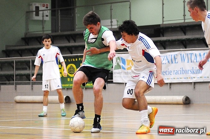 Zdjęcie w galerii na portalu naszraciborz.pl: Wychylylybymy wygrywają w hicie weekendu wiadomości z regionu