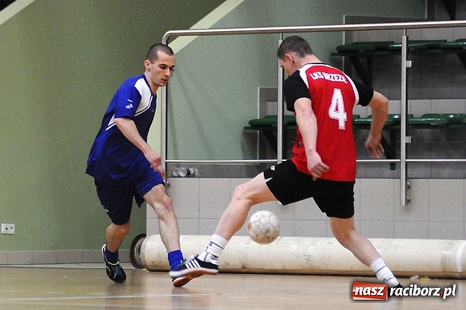 Zdjęcie w galerii na portalu naszraciborz.pl: Wychylylybymy wygrywają w hicie weekendu wiadomości z regionu