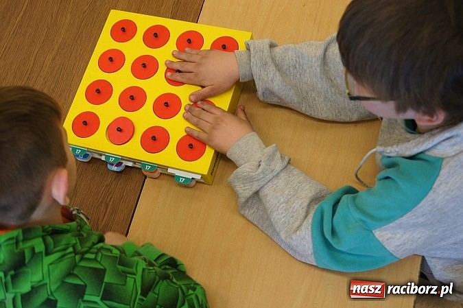 Zdjęcie w galerii na portalu naszraciborz.pl: W szkołach z gminy Nędza zapobiegają dysleksji wiadomości z regionu