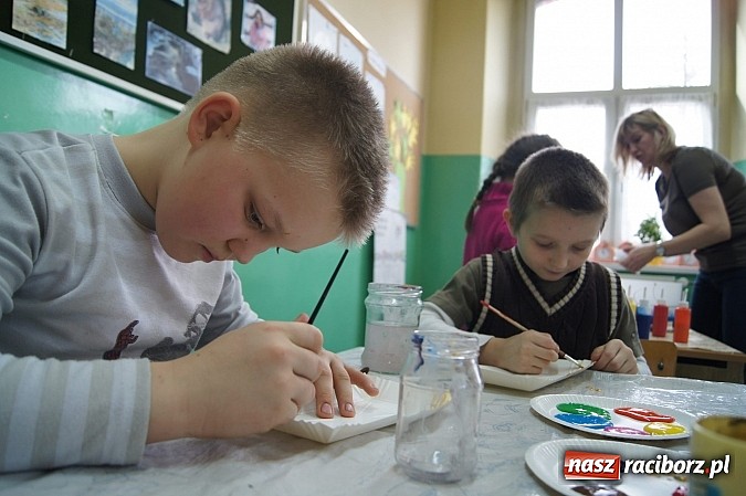 Zdjęcie w galerii na portalu naszraciborz.pl: W szkołach z gminy Nędza zapobiegają dysleksji wiadomości z regionu