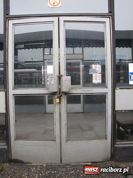 Zdjęcie w galerii na portalu naszraciborz.pl: Dworzec w Raciborzu nie jest zbyt ładny… wiadomości z regionu