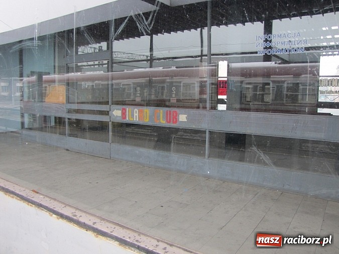 Zdjęcie w galerii na portalu naszraciborz.pl: Dworzec w Raciborzu nie jest zbyt ładny… wiadomości z regionu