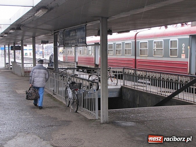 Zdjęcie w galerii na portalu naszraciborz.pl: Dworzec w Raciborzu nie jest zbyt ładny… wiadomości z regionu