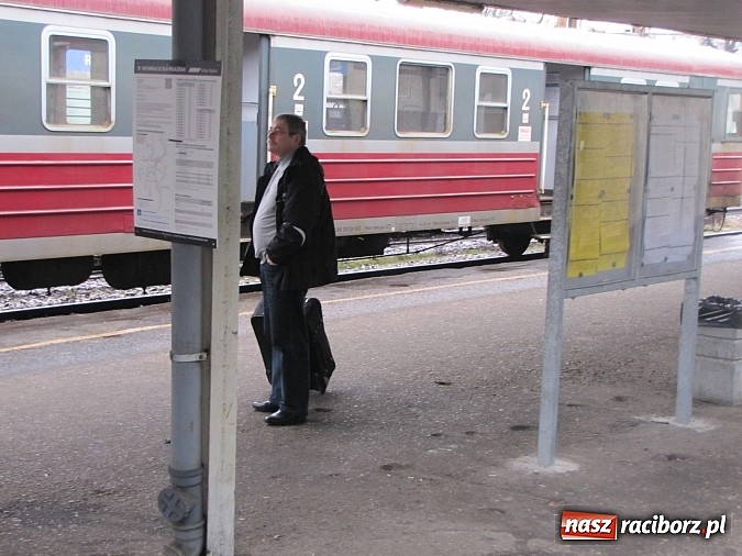 Zdjęcie w galerii na portalu naszraciborz.pl: Dworzec w Raciborzu nie jest zbyt ładny… wiadomości z regionu