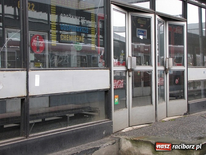 Zdjęcie w galerii na portalu naszraciborz.pl: Dworzec w Raciborzu nie jest zbyt ładny… wiadomości z regionu