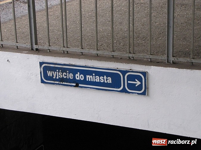 Zdjęcie w galerii na portalu naszraciborz.pl: Dworzec w Raciborzu nie jest zbyt ładny… wiadomości z regionu