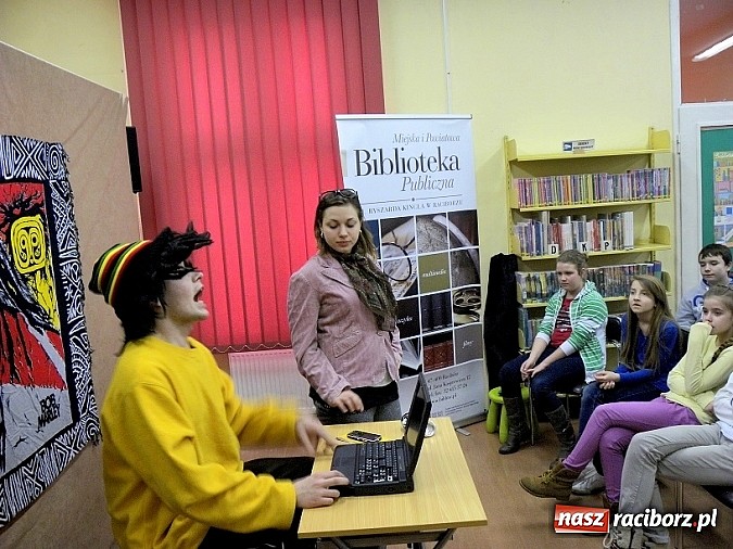 Zdjęcie w galerii na portalu naszraciborz.pl: On-line. W pułapce Internetu wiadomości z regionu