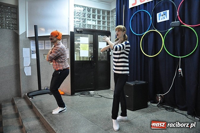 Zdjęcie w galerii na portalu naszraciborz.pl: Karnawałowa podr&oacute;ż do Rio w SP 1 na Ostrogu wiadomości z regionu