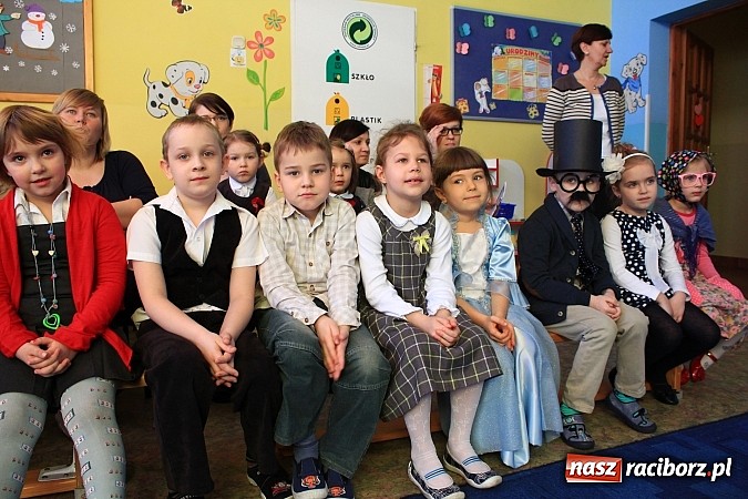 Zdjęcie w galerii na portalu naszraciborz.pl: Jubileuszowy międzyprzedszkolny przegląd wierszy dla babci i dziadka wiadomości z regionu