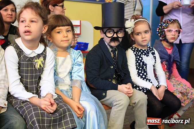 Zdjęcie w galerii na portalu naszraciborz.pl: Jubileuszowy międzyprzedszkolny przegląd wierszy dla babci i dziadka wiadomości z regionu