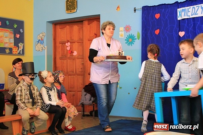 Zdjęcie w galerii na portalu naszraciborz.pl: Jubileuszowy międzyprzedszkolny przegląd wierszy dla babci i dziadka wiadomości z regionu