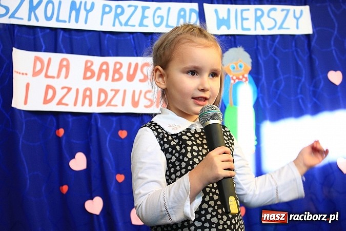 Zdjęcie w galerii na portalu naszraciborz.pl: Jubileuszowy międzyprzedszkolny przegląd wierszy dla babci i dziadka wiadomości z regionu