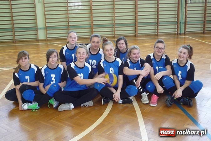 Zdjęcie w galerii na portalu naszraciborz.pl: Piłka siatkowa: Siatkarski maraton rozpoczęty! wiadomości z regionu