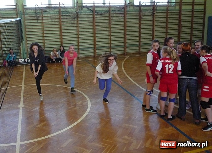 Zdjęcie w galerii na portalu naszraciborz.pl: Piłka siatkowa: Siatkarski maraton rozpoczęty! wiadomości z regionu