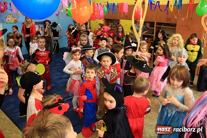 Zdjęcie w galerii na portalu naszraciborz.pl: Wyjątkowy bal w Przedszkolu nr 15 wiadomości z regionu