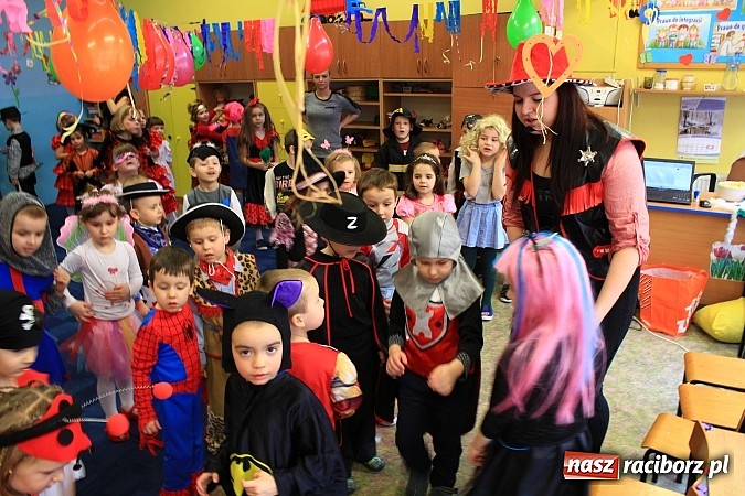 Zdjęcie w galerii na portalu naszraciborz.pl: Wyjątkowy bal w Przedszkolu nr 15 wiadomości z regionu
