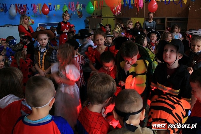 Zdjęcie w galerii na portalu naszraciborz.pl: Wyjątkowy bal w Przedszkolu nr 15 wiadomości z regionu