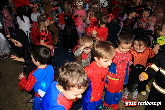 Zdjęcie w galerii na portalu naszraciborz.pl: Wyjątkowy bal w Przedszkolu nr 15 wiadomości z regionu