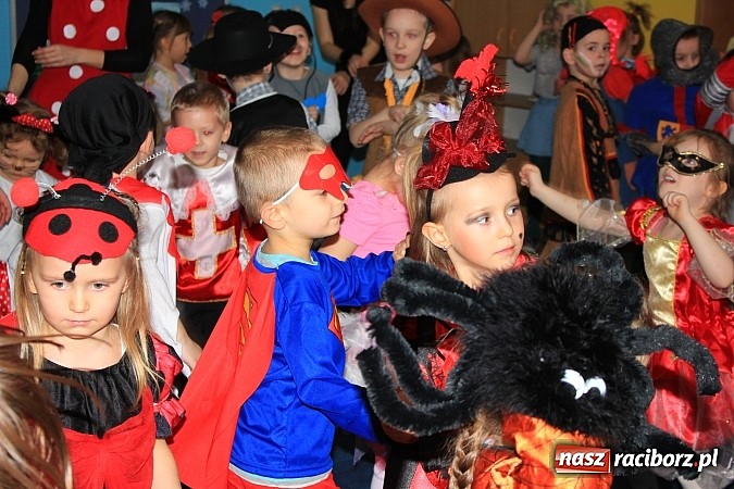 Zdjęcie w galerii na portalu naszraciborz.pl: Wyjątkowy bal w Przedszkolu nr 15 wiadomości z regionu