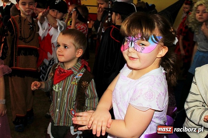 Zdjęcie w galerii na portalu naszraciborz.pl: Wyjątkowy bal w Przedszkolu nr 15 wiadomości z regionu