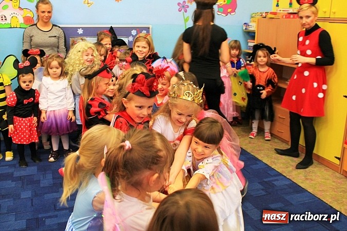 Zdjęcie w galerii na portalu naszraciborz.pl: Wyjątkowy bal w Przedszkolu nr 15 wiadomości z regionu