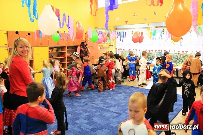 Zdjęcie w galerii na portalu naszraciborz.pl: Wyjątkowy bal w Przedszkolu nr 15 wiadomości z regionu