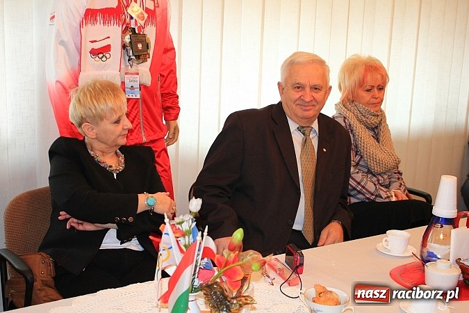 Zdjęcie w galerii na portalu naszraciborz.pl: Olimpijczyk Kajetan Broniewski z wizytą w Towarzystwie Gimnastycznym Sok&oacute;ł wiadomości z regionu