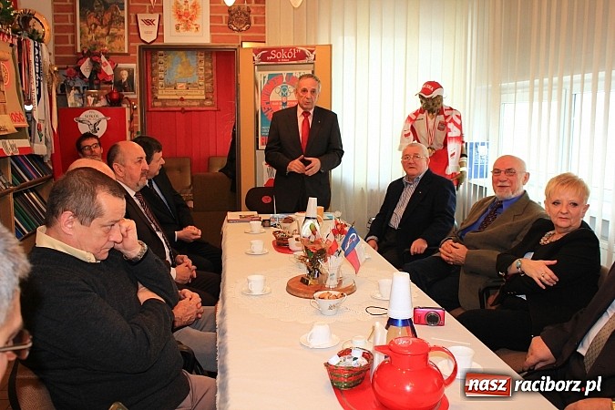 Zdjęcie w galerii na portalu naszraciborz.pl: Olimpijczyk Kajetan Broniewski z wizytą w Towarzystwie Gimnastycznym Sok&oacute;ł wiadomości z regionu