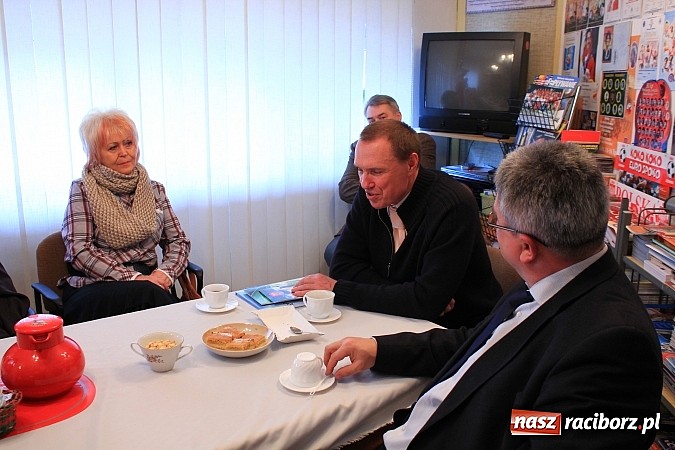 Zdjęcie w galerii na portalu naszraciborz.pl: Olimpijczyk Kajetan Broniewski z wizytą w Towarzystwie Gimnastycznym Sok&oacute;ł wiadomości z regionu