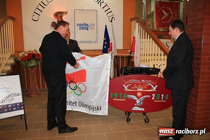 Zdjęcie w galerii na portalu naszraciborz.pl: Olimpijczyk Kajetan Broniewski z wizytą w Towarzystwie Gimnastycznym Sok&oacute;ł wiadomości z regionu