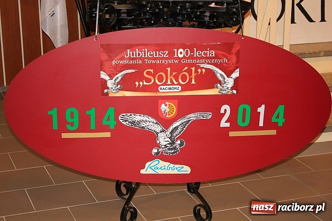 Zdjęcie w galerii na portalu naszraciborz.pl: Olimpijczyk Kajetan Broniewski z wizytą w Towarzystwie Gimnastycznym Sok&oacute;ł wiadomości z regionu