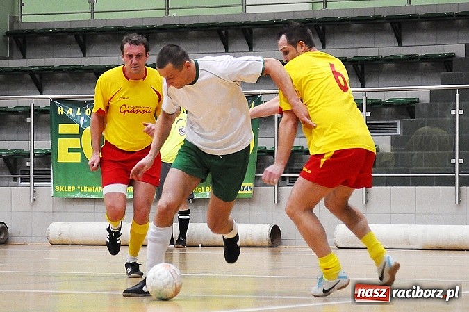 Zdjęcie w galerii na portalu naszraciborz.pl: Limfo-Med mistrzem HLPN. Oświadczyny w przerwie meczu wiadomości z regionu