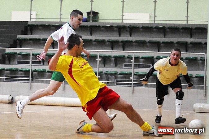 Zdjęcie w galerii na portalu naszraciborz.pl: Limfo-Med mistrzem HLPN. Oświadczyny w przerwie meczu wiadomości z regionu
