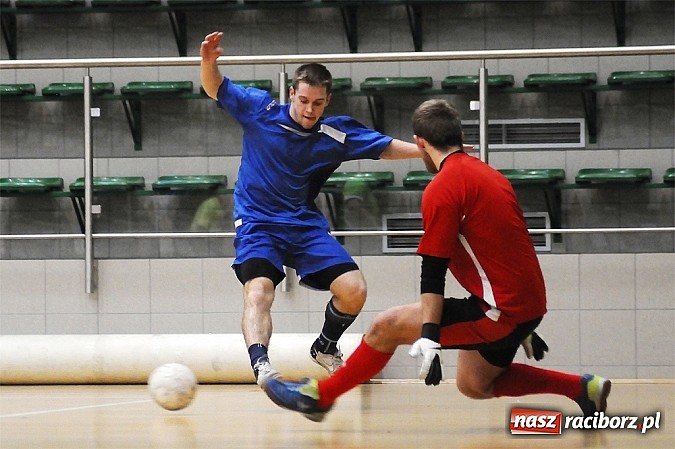 Zdjęcie w galerii na portalu naszraciborz.pl: Limfo-Med mistrzem HLPN. Oświadczyny w przerwie meczu wiadomości z regionu