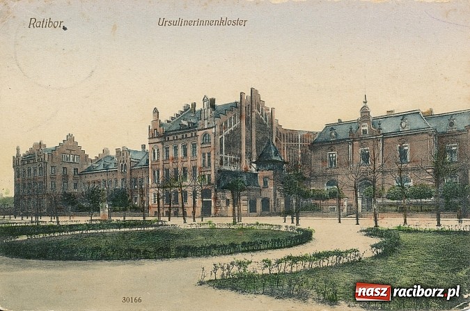 Zdjęcie w galerii na portalu naszraciborz.pl: Kartka z kalendarza. Poświęcenie nowego budynku klasztoru urszulanek wiadomości z regionu