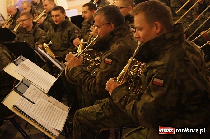 Zdjęcie w galerii na portalu naszraciborz.pl: Mieszkańcy Rudnika chcą, by poseł Siedlaczek zrezygnował z udziału w komitecie honorowym obchod&oacute;w 50. śmierci abp. J&oacute;zefa Gawliny wiadomości z regionu