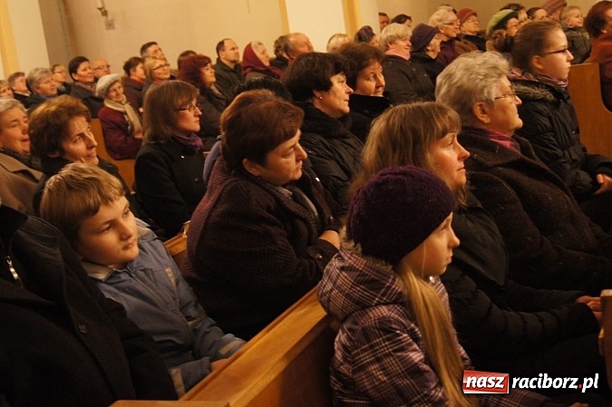 Zdjęcie w galerii na portalu naszraciborz.pl: Mieszkańcy Rudnika chcą, by poseł Siedlaczek zrezygnował z udziału w komitecie honorowym obchod&oacute;w 50. śmierci abp. J&oacute;zefa Gawliny wiadomości z regionu