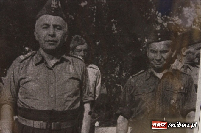 Zdjęcie w galerii na portalu naszraciborz.pl: Mieszkańcy Rudnika chcą, by poseł Siedlaczek zrezygnował z udziału w komitecie honorowym obchod&oacute;w 50. śmierci abp. J&oacute;zefa Gawliny wiadomości z regionu