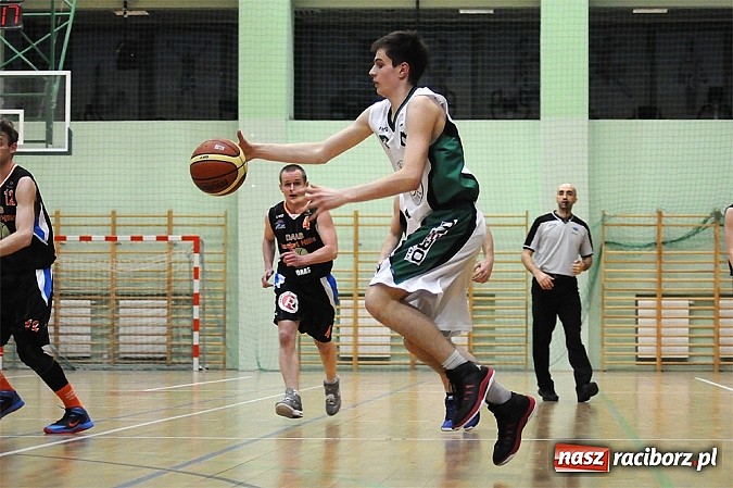 Zdjęcie w galerii na portalu naszraciborz.pl: Koszykówka. Niestety porażki wiadomości z regionu