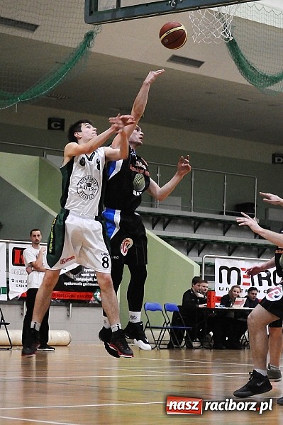 Zdjęcie w galerii na portalu naszraciborz.pl: Koszykówka. Niestety porażki wiadomości z regionu