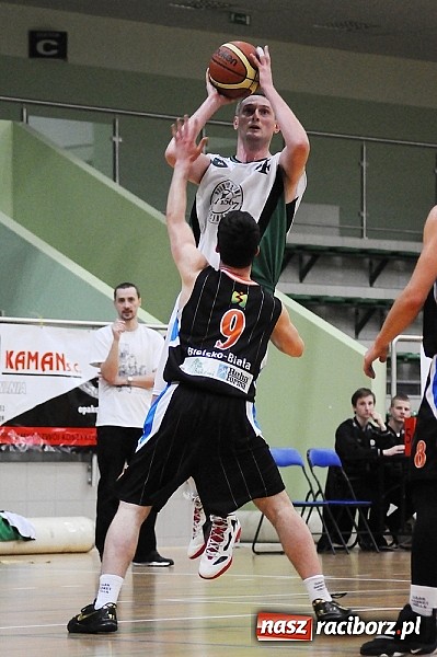 Zdjęcie w galerii na portalu naszraciborz.pl: Koszykówka. Niestety porażki wiadomości z regionu