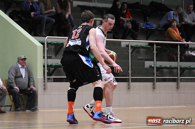 Zdjęcie w galerii na portalu naszraciborz.pl: Koszykówka. Niestety porażki wiadomości z regionu