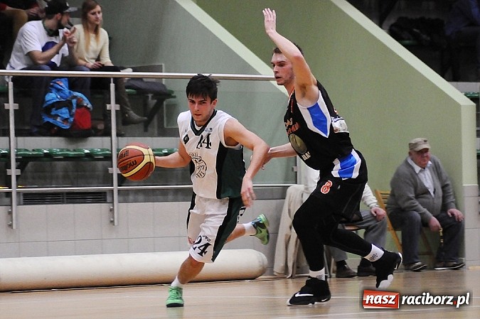 Zdjęcie w galerii na portalu naszraciborz.pl: Koszykówka. Niestety porażki wiadomości z regionu